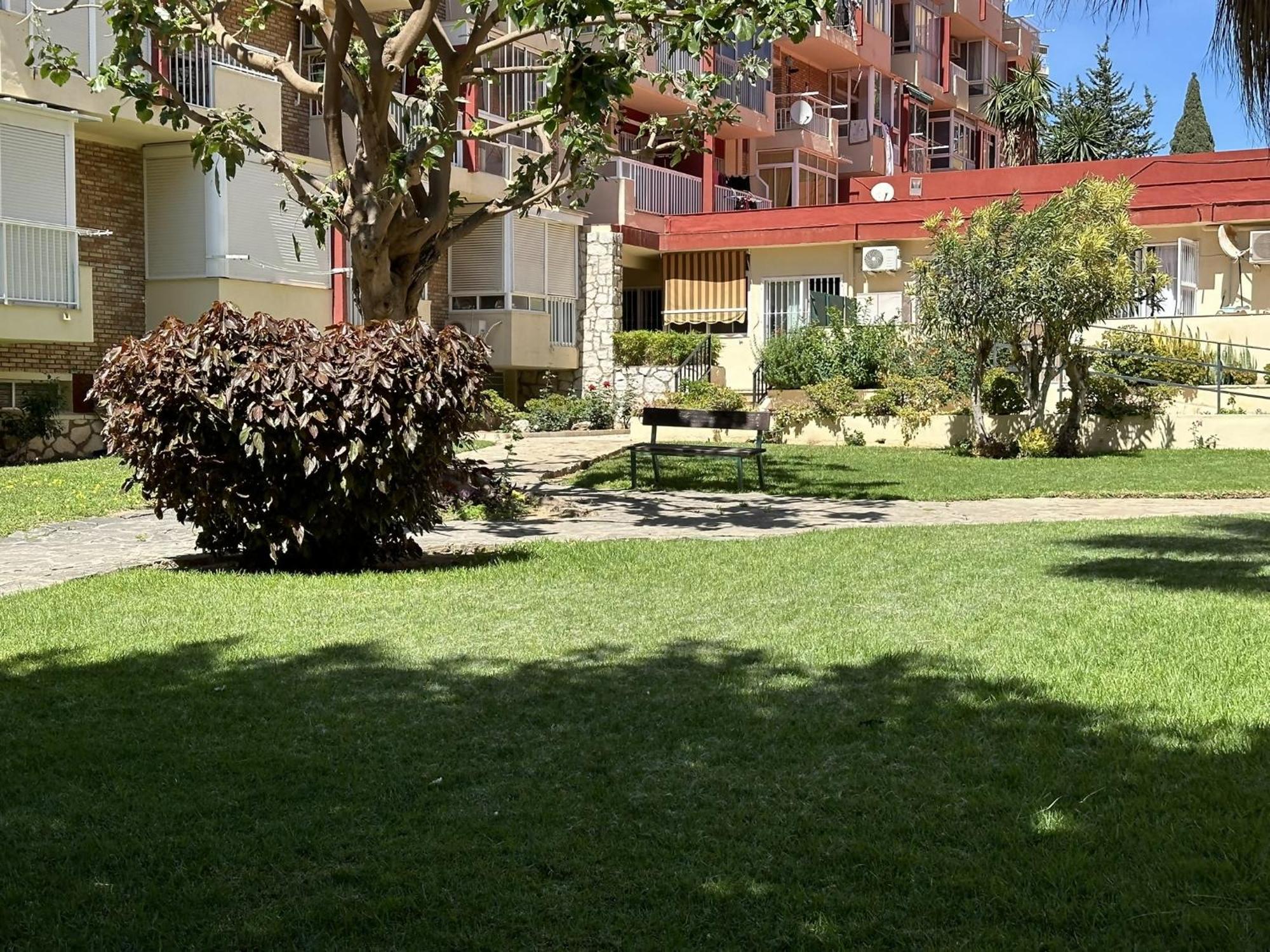 Estudio Agata Con Piscina A 800M De La Playa Benalmádena Eksteriør bilde